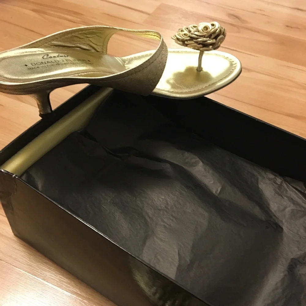 COPY - Donald J Pliner Sandal